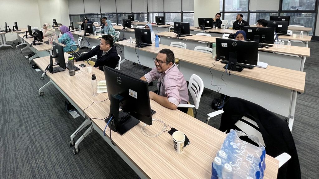 Pukunui Head Office Photos