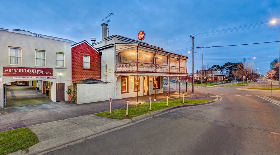 Seymour's On Lydiard Motel Head Office Photos